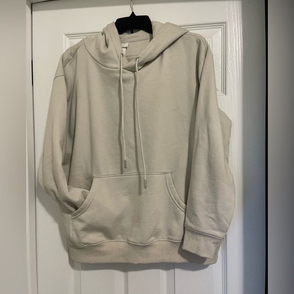 ESSENTIALS! - Picture 2 of 2